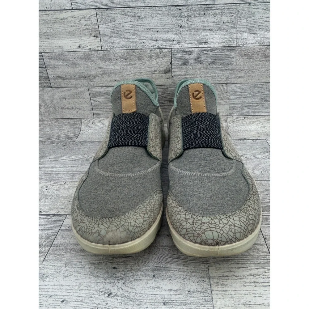 ECCO Biom Women Grey Sage Green Slip On Sneakers Crackle Pattern Sz 38 EU 7.5 US
